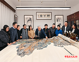 《大地之歌》：诗乐画交响中的文化转化