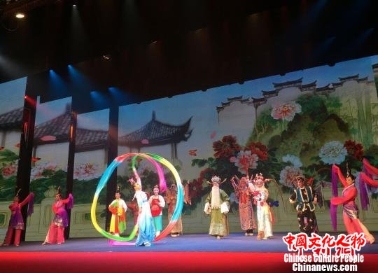 中国戏曲百戏盛典在江苏启幕：百花齐放幽兰飘香